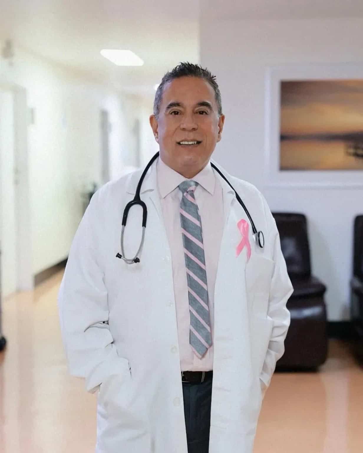 Dr. Javier Vázquez
